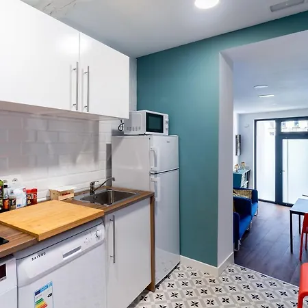Housingleon - Turistico Nama Hostel León