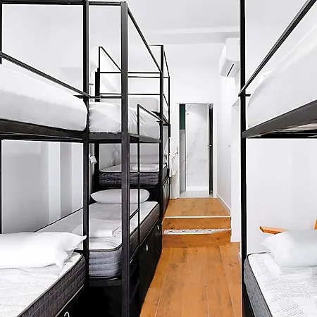 Housingleon - Turistico Nama Hostel