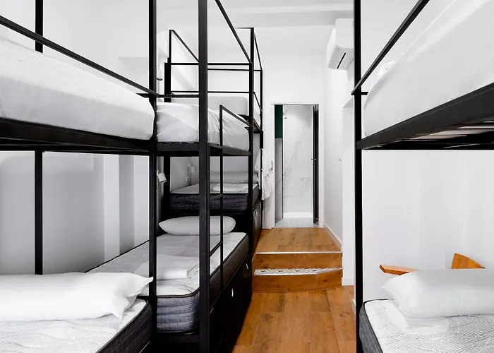 Housingleon - Turistico Nama * Leon